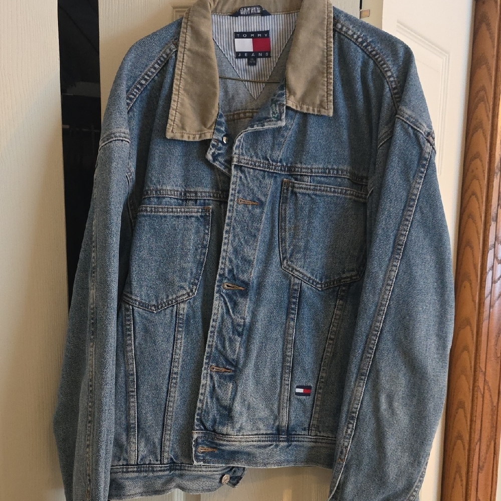 Vintage Tommy Hilfiger Blue Denim Trucker Jacket with Tan Collar